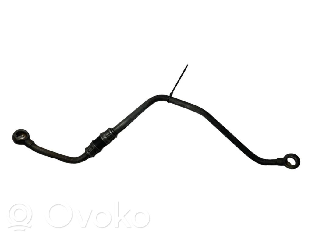 Eļļas pievades caurulīte (karterī)