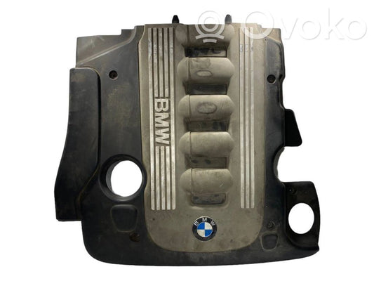 Крышка двигателя (декоративная отделка)