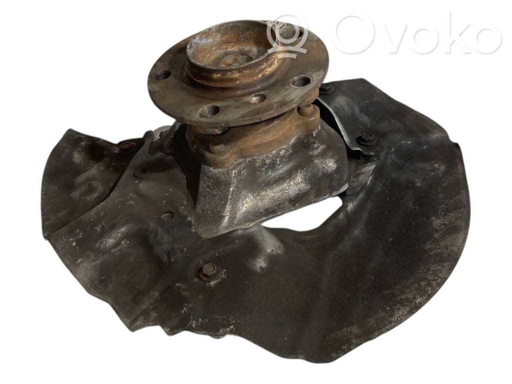 Priekšējā riteņa rumbas vārpstas šarnīrs (stupica, capfa)