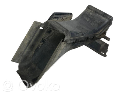 Brake cooling air duct