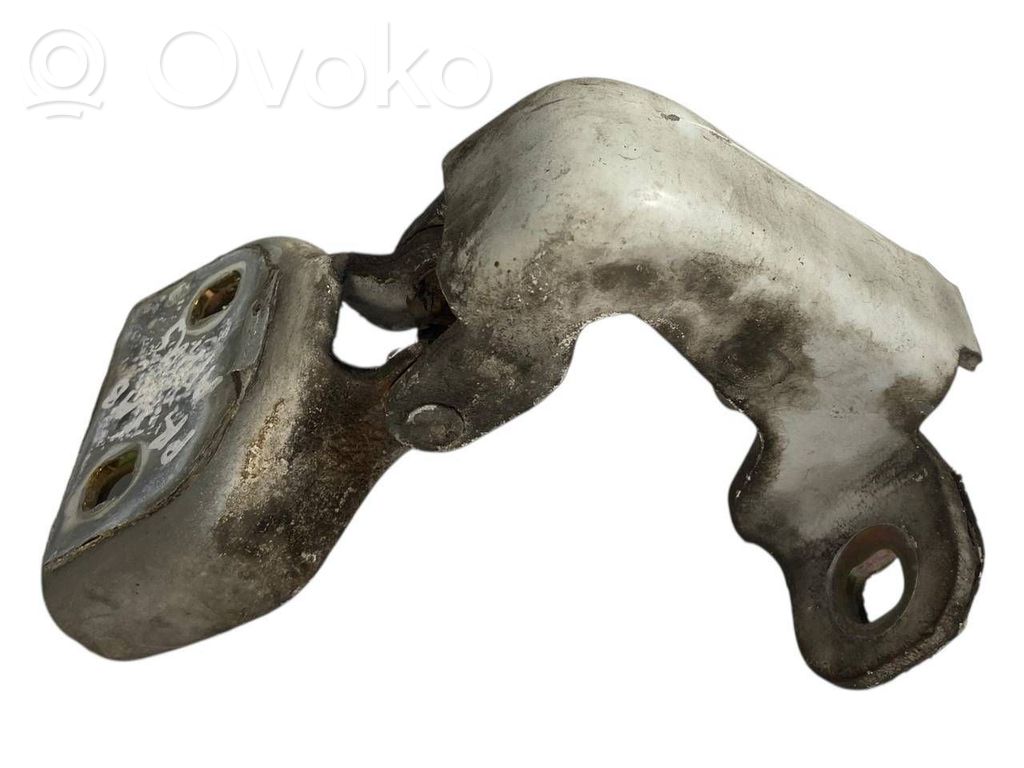Priekšpusē apakšējā vira (eņģe)