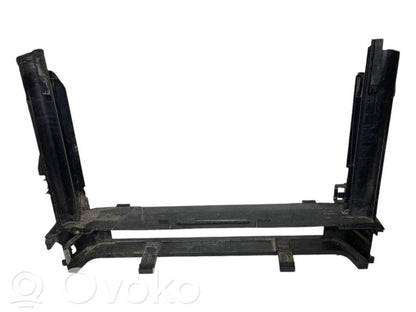 Нижняя часть радиаторной панели (телевизора)