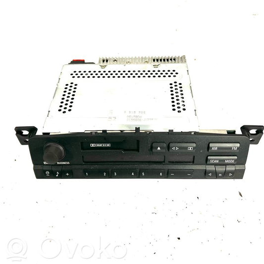 Radio / CD/DVD atskaņotājs / navigācija