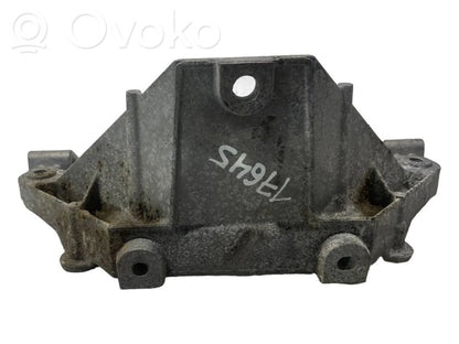 Transmission mounting bracket