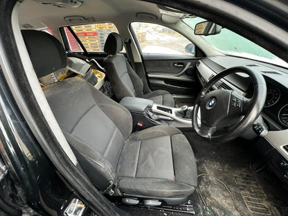 BMW 325 2005 G.