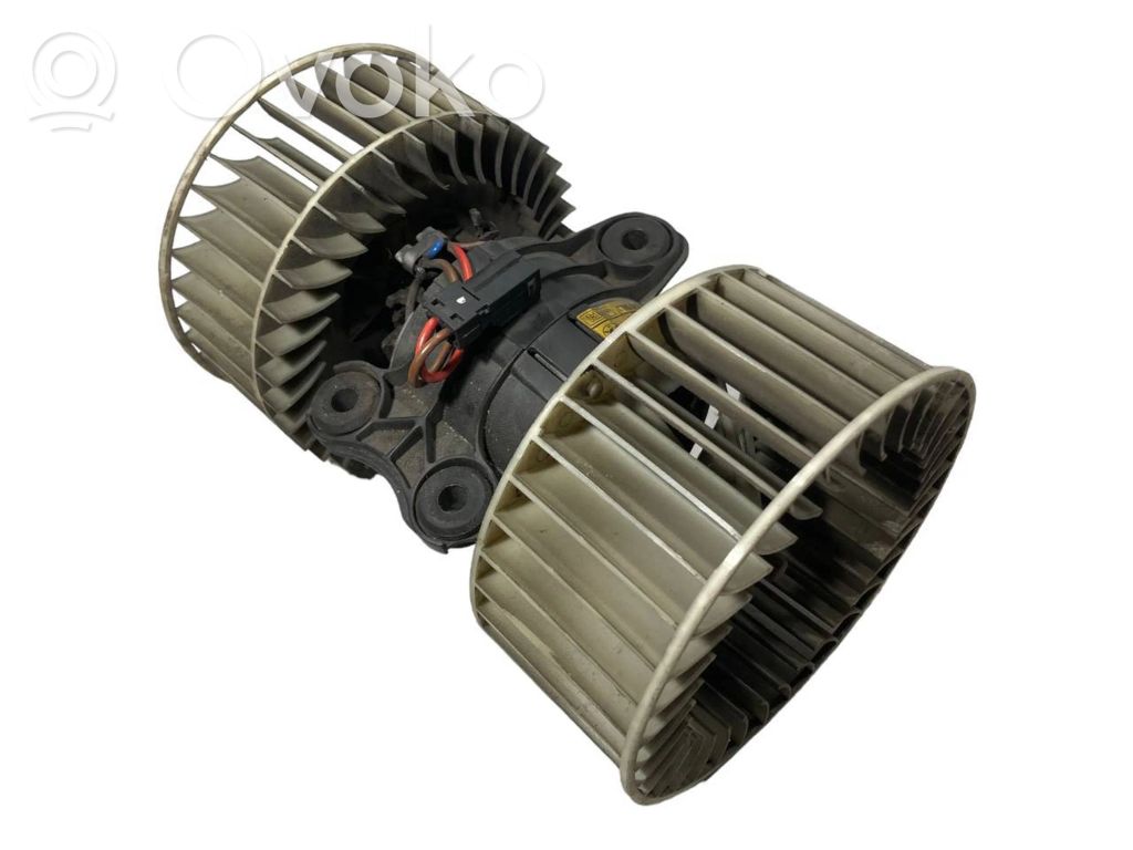 Mazā radiatora ventilators