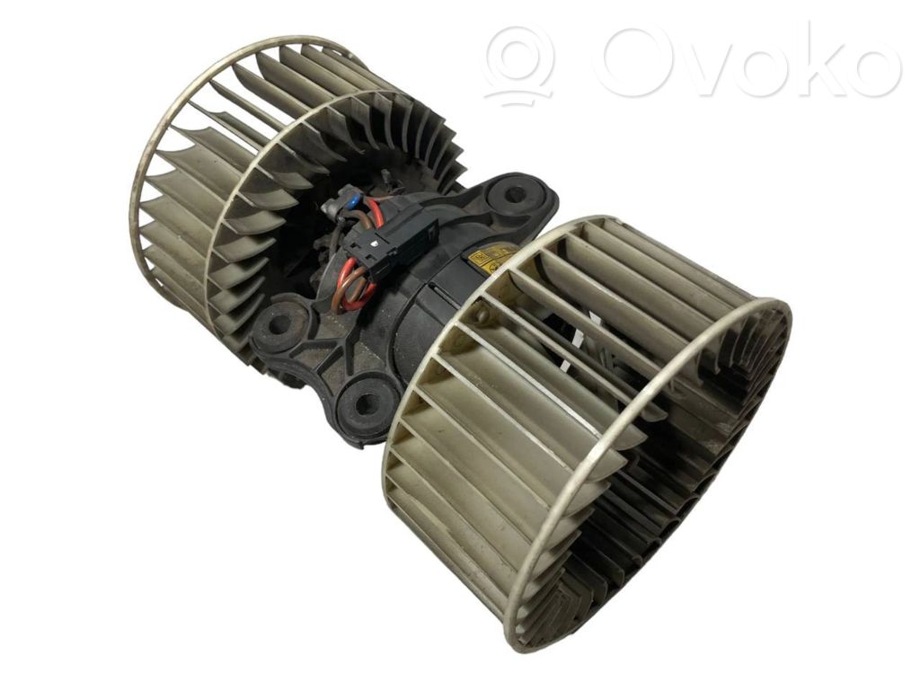 Mazā radiatora ventilators