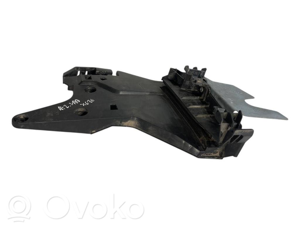 Aizmugurē turētājs / kronšteins ārējam atvēršanas rokturim