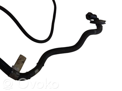 Degvielas caurulīte (-es)