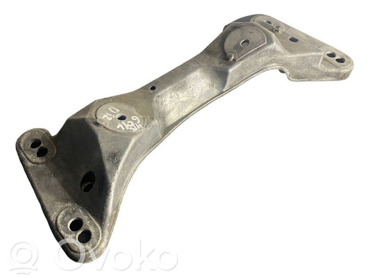 Pārnesumkārbas stiprinājuma kronšteins