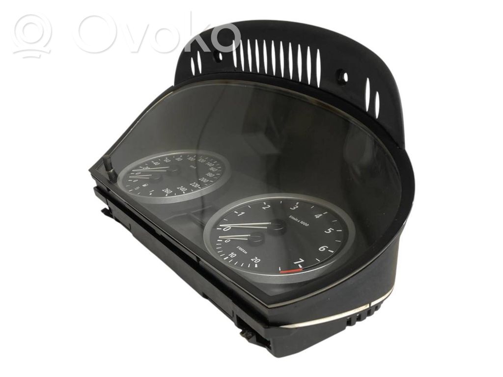 Spidometrs (instrumentu panelī)