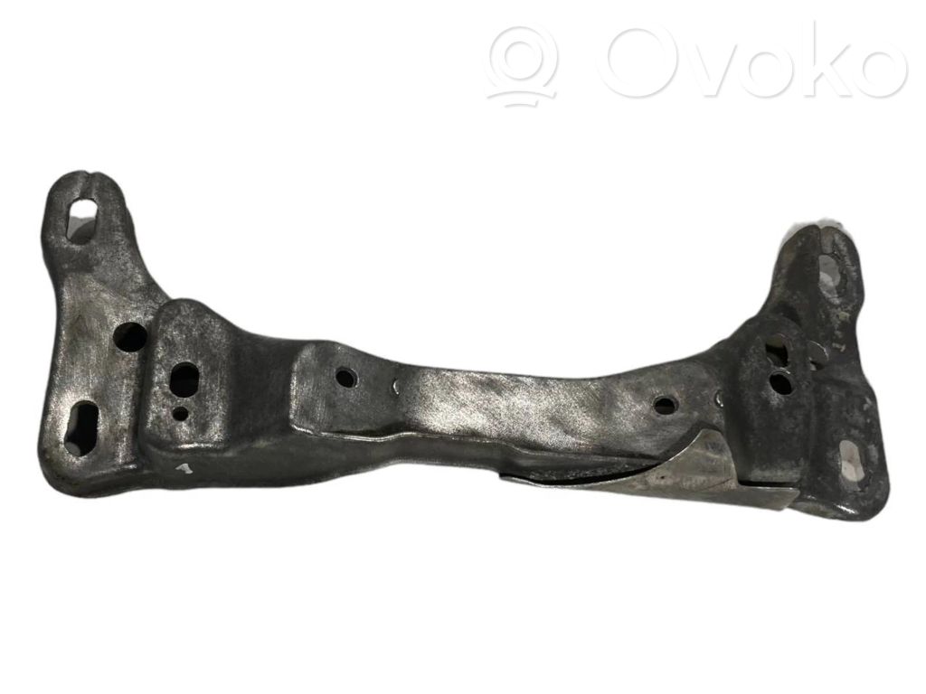 Кронштейн крепления трансмиссии