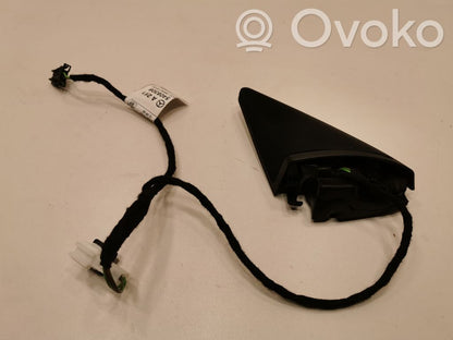 Skaļrunis (-i) priekšējās durvīs