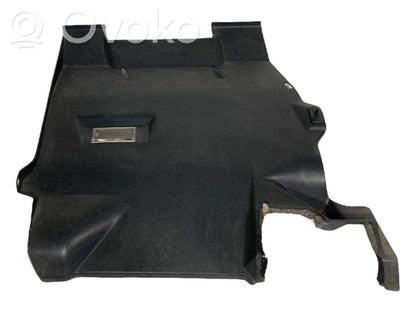 Paneļa dekoratīvās apdares vairogs (apakšējais)