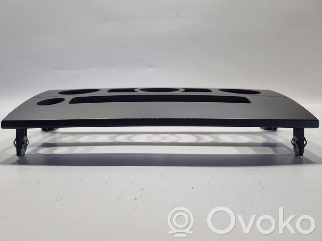 Climate control/small radiator control trim