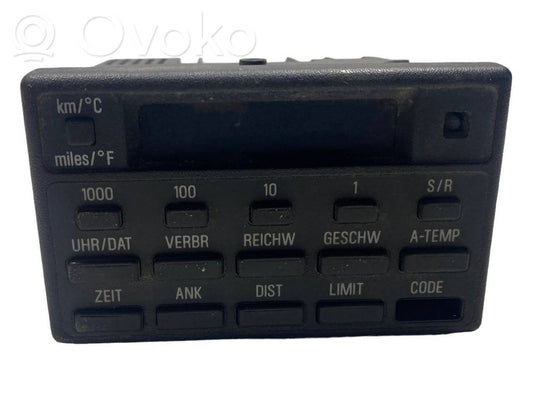 Ekrāns / displejs / mazais ekrāns