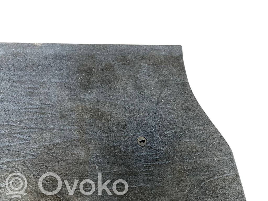 Bagāžnieka paklājiņš