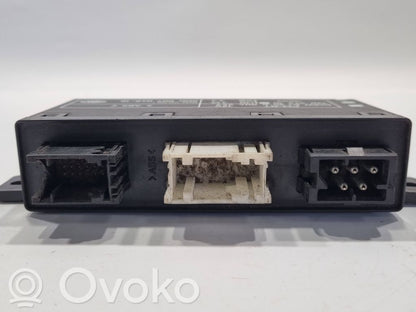 Durvju vadības bloks