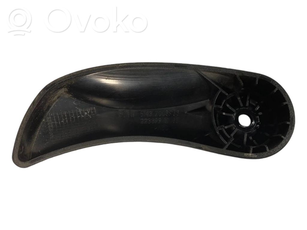 Dzinēja pārsega attaisīšanas rokturītis