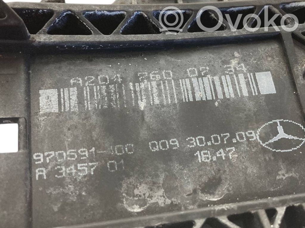 Priekšpusē turētājs / kronšteins ārējam atvēršanas rokturim