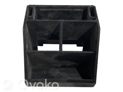 Radiatora (-u) turētājs / kronšteins