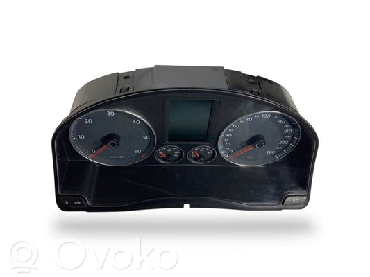 Spidometrs (instrumentu panelī)