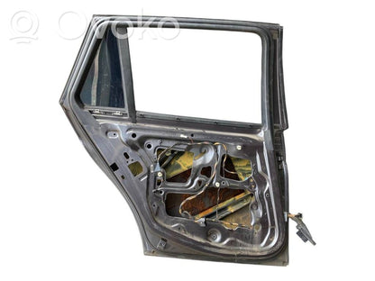 Aizmugurējās durvis