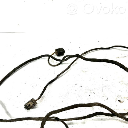 Parkošanas (PDC) sensoru vadu instalācija