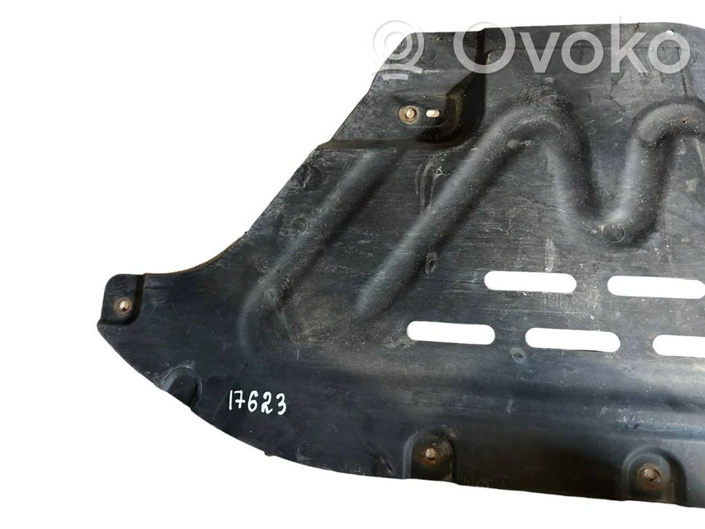 Vidusdaļas apakšas aizsargs