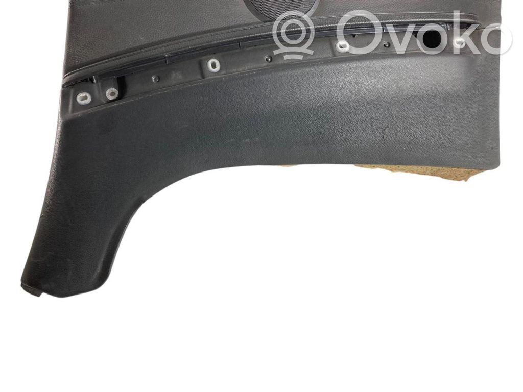 Kupejas aizmugures sānu apdares panelis