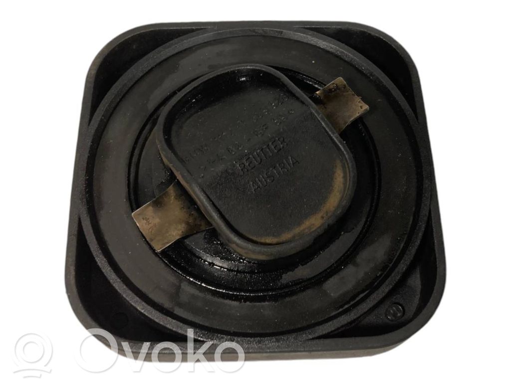 Eļļas uzpildes atveres vāciņš