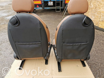 Salona daļu komplekts