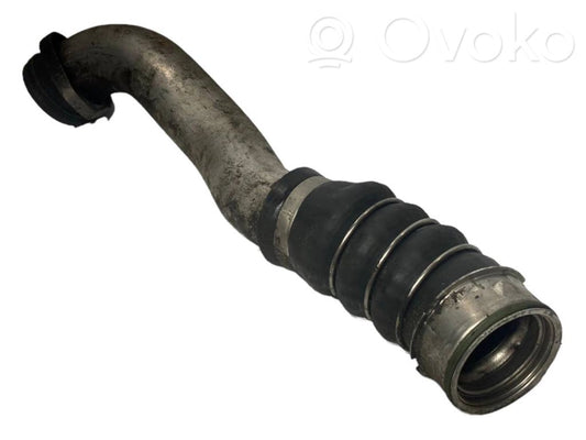 Шланг(и)/труба(ы) интеркулера