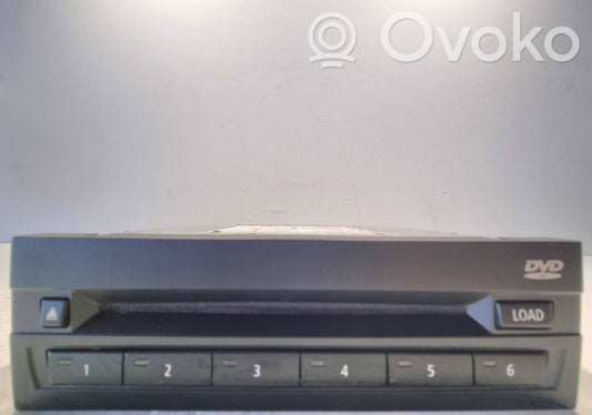 Radio / CD/DVD atskaņotājs / navigācija