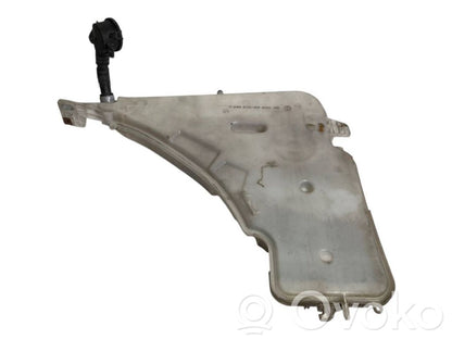 Logu šķidruma tvertne