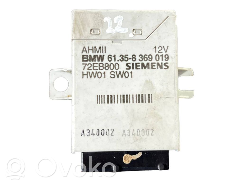 Piekabes āķa vadības bloks