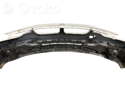 Передний бампер