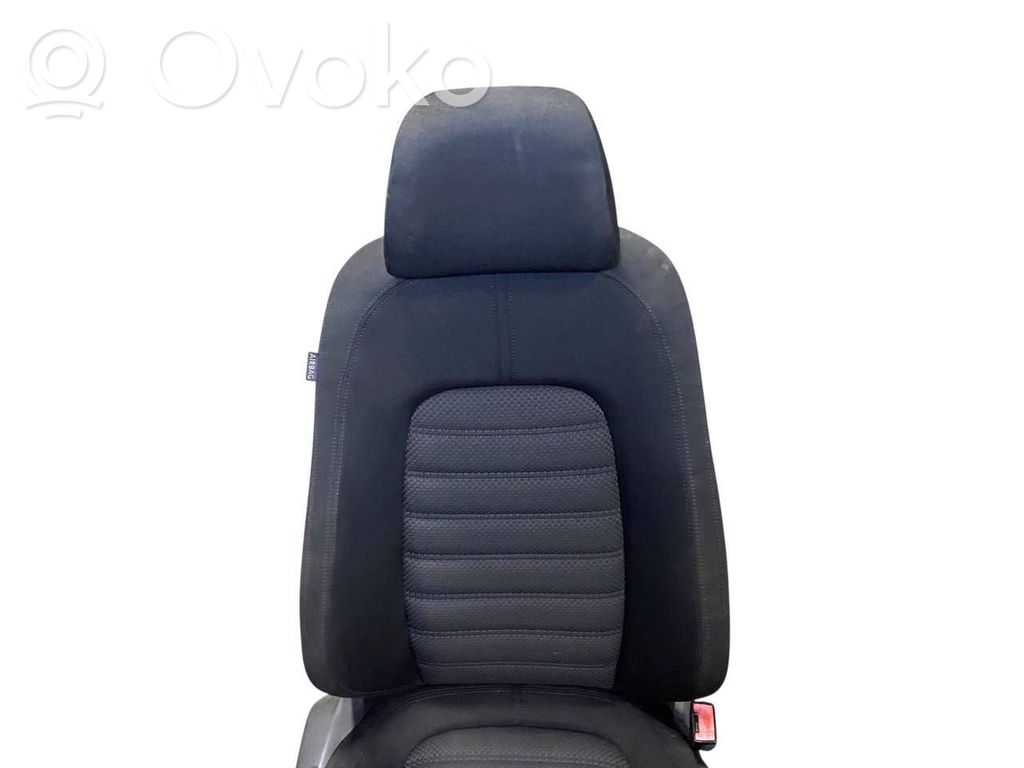 Sēdekļu komplekts