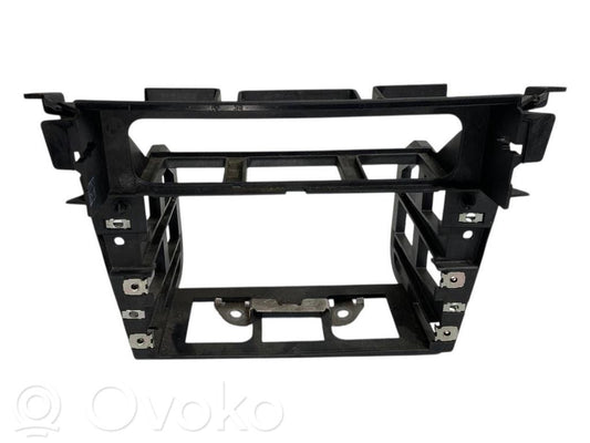 Radiouztvērēja / navigācija dekoratīvā apdare