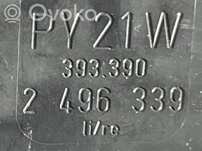 Aizmugurējais lukturis virsbūvē