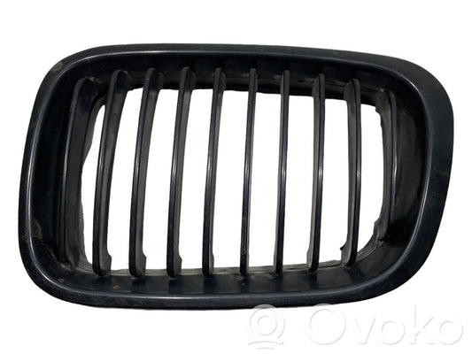 Top grille