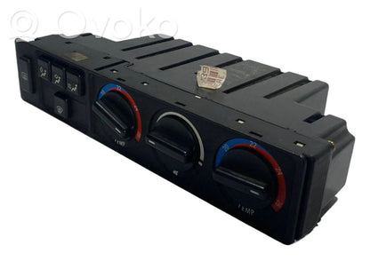 Air conditioning / climate control / interior heating control unit (in the passenger compartment)