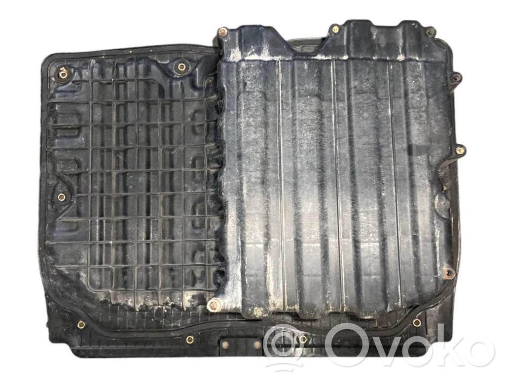 Trunk storage compartment