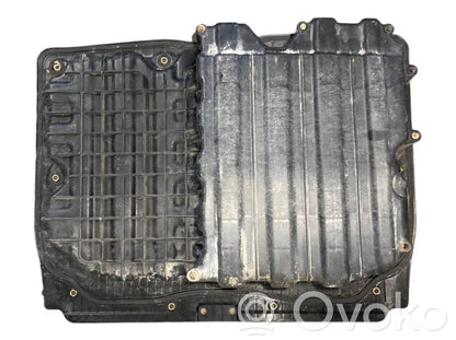 Trunk storage compartment