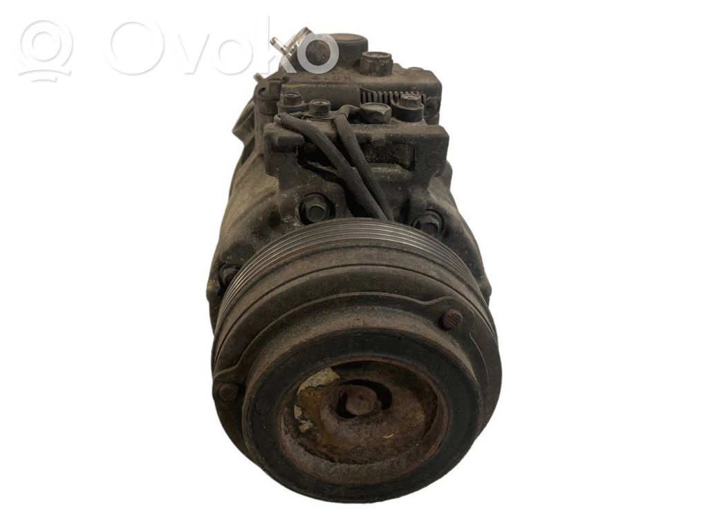Air conditioner compressor (pump)