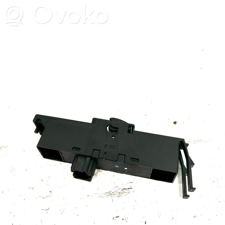 Elektrisko logu slēdzis