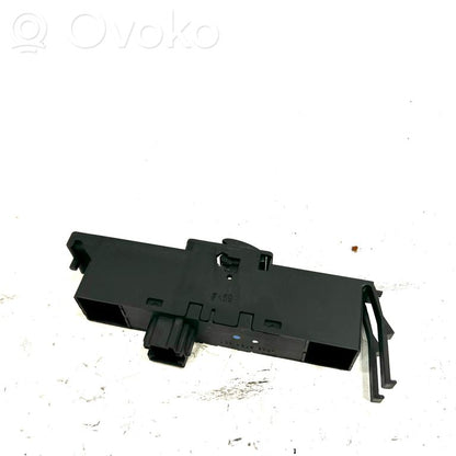 Elektrisko logu slēdzis