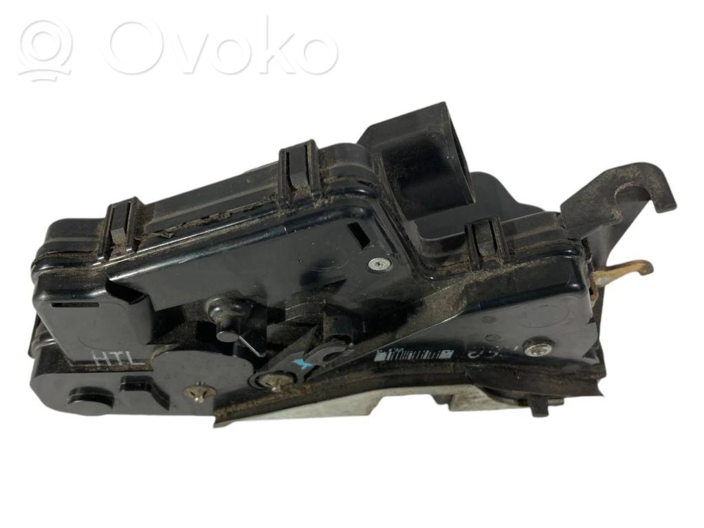 Aizmugurē slēdzene