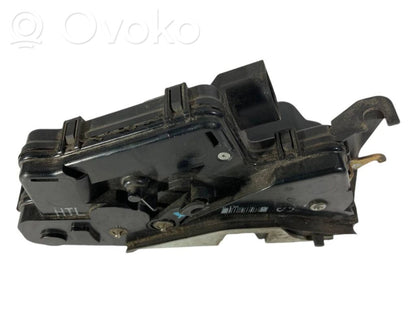 Aizmugurē slēdzene