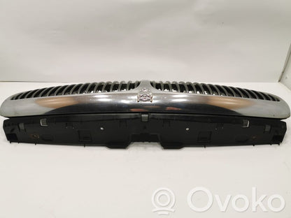 Priekšējais režģis